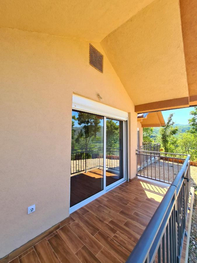 S&M Apartments Rijeka Crnojevica Luaran gambar